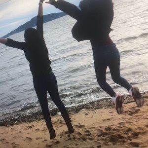 Meet your Posher, Azucely